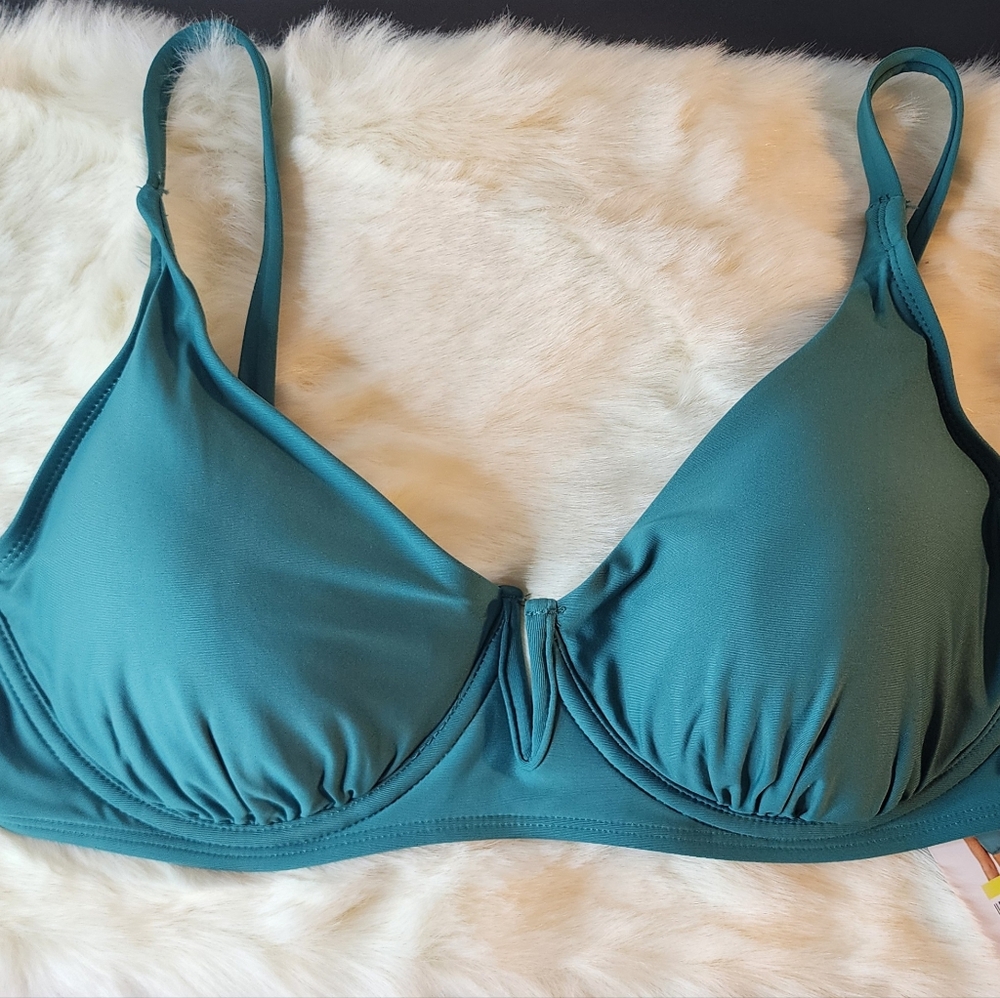 Anne Cole Signature V-Wire Bikini Top - Picture 4 of 9